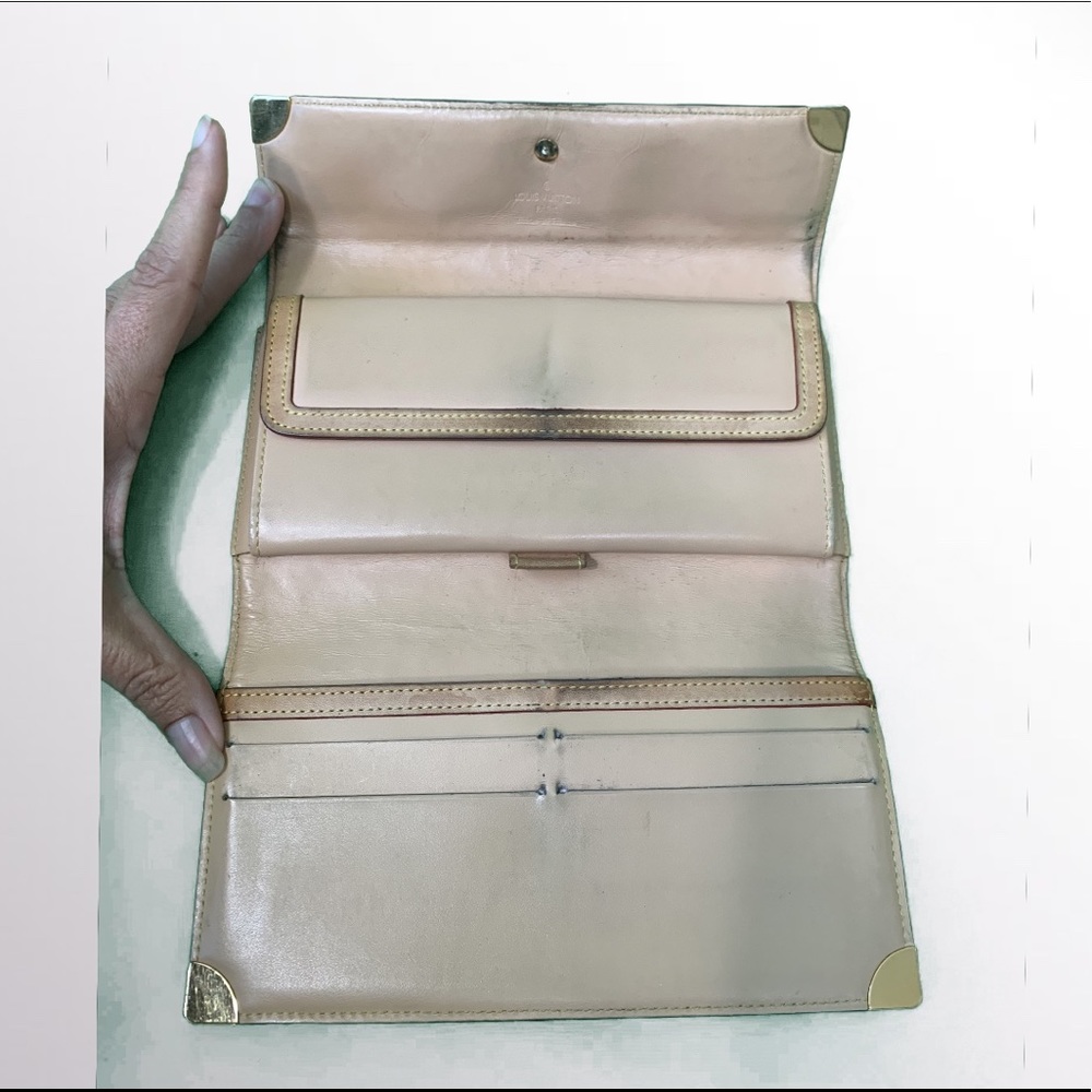 **SOLD**Louis Vuitton Murkami Multicolor Wallet - Picture 5 of 7